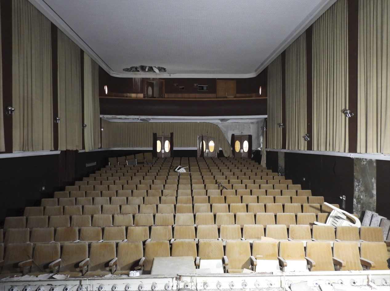 Planificación de la Restauración del Emblemático Teatro-Cine en El Poblado por el Ayuntamiento 1