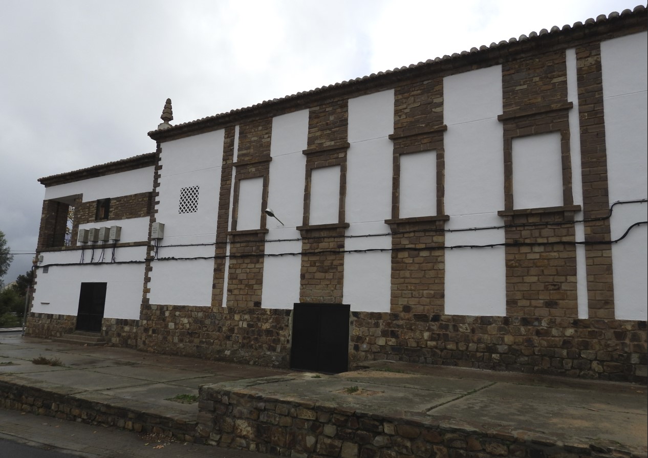 Planificación de la Restauración del Emblemático Teatro-Cine en El Poblado por el Ayuntamiento 3