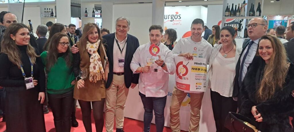 Cañizares resalta el compromiso de Ciudad Real con el sector hostelero durante su visita a Madrid Fusión