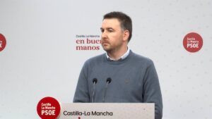 VÍDEO: PSOE pregunta a PP que si para seguir avanzando en Estatuto tiene que llamar a Núñez o Bendodo, Gamarra o Tellado