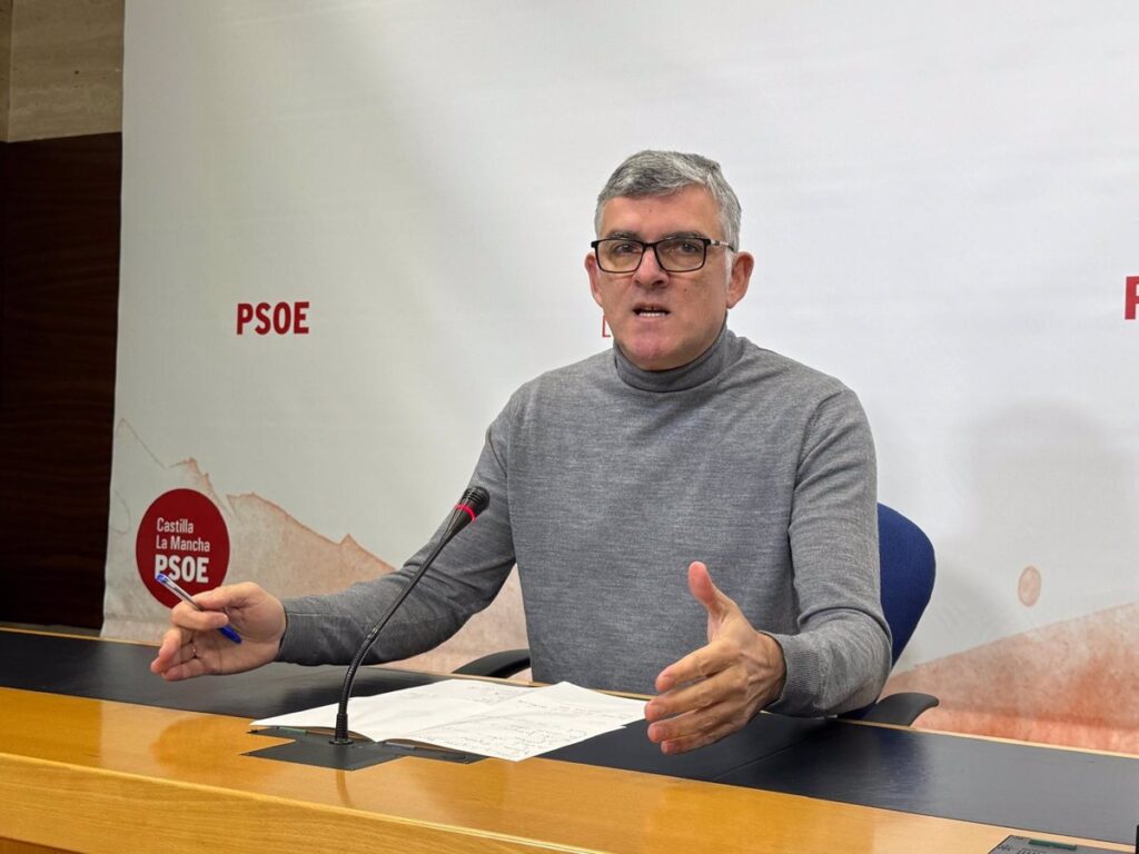 PSOE resta valor a la encuesta que deja sin mayoría a Page y cree que muestra la "fragilidad" de Núñez