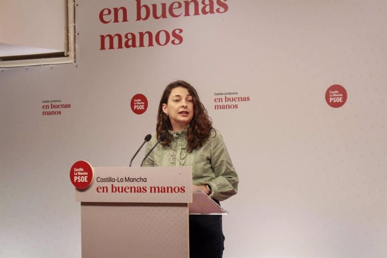 PSOE valora que "Page sea uno de los políticos mejor valorados de los últimos 25 años" tras publicarse una encuesta