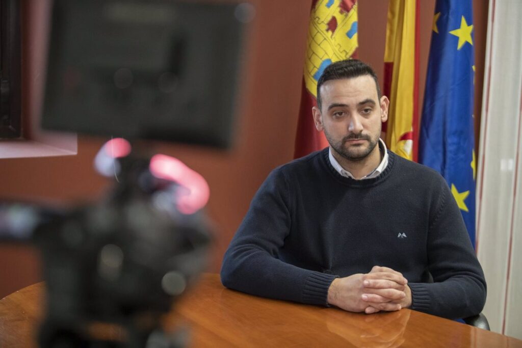 Alcalde de Pedro Muñoz confía en que la inercia electoral del PP tras el vuelco municipal en 2023 empuje a Núñez en 2027