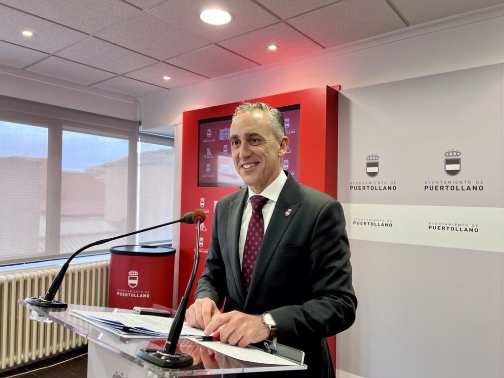 El alcalde de Puertollano celebra la instalación de la planta de Hydric Power en la antigua Sevillana