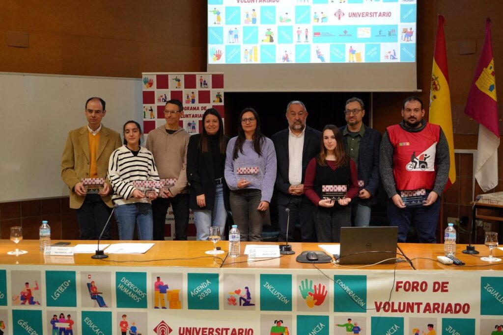 Un total de 25 estands y más de 200 personas participan en el IV Foro de Voluntariado Universitario de la UCLM