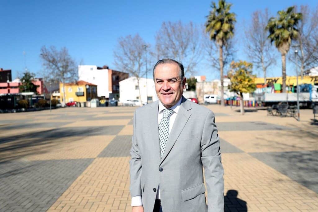 Gregorio reclama a la Junta una "atención médica de calidad" para los vecinos del barrio de Patrocinio