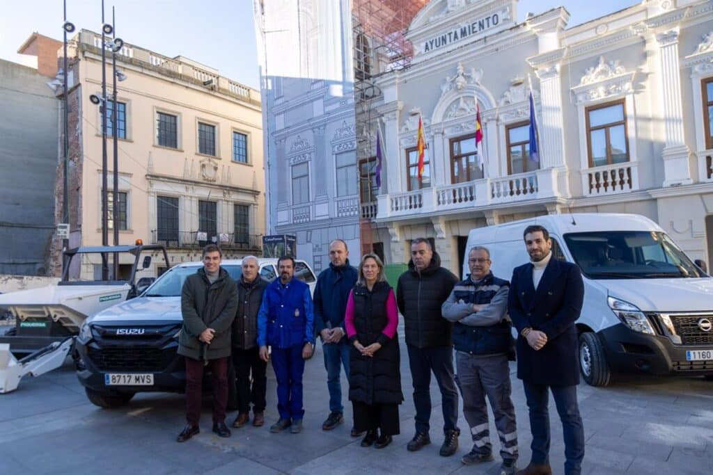 Guadalajara adquiere tres nuevos vehículos de trabajo para el Zoo, Cementerio y Brigadas Municipales