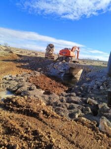 Diputación de Guadalajara inicia las reparaciones de viales municipales cortados por tierras arrastradas por la dana