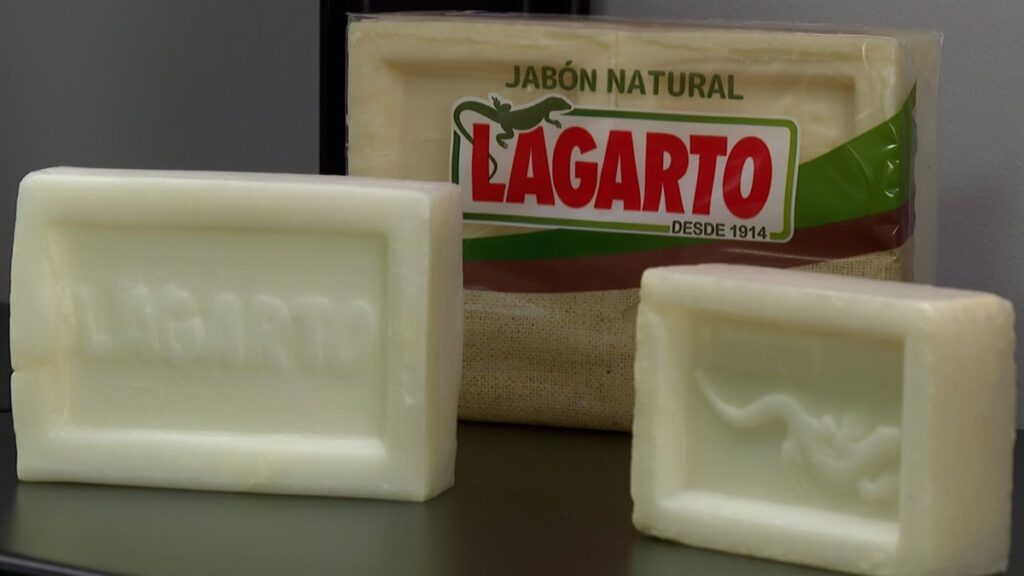 Lagarto, la marca de jabón con 110 años que "salvó" a la fábrica de Illescas y le abrió la puerta a futuro "prometedor"