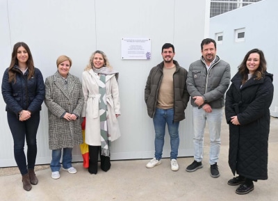 Vicepresidenta Sonia González Inaugura los Renovados Vestuarios del Pabellón 'Paquito Giménez' en Socuéllamos, Financiados por la Diputación de Ciudad Real