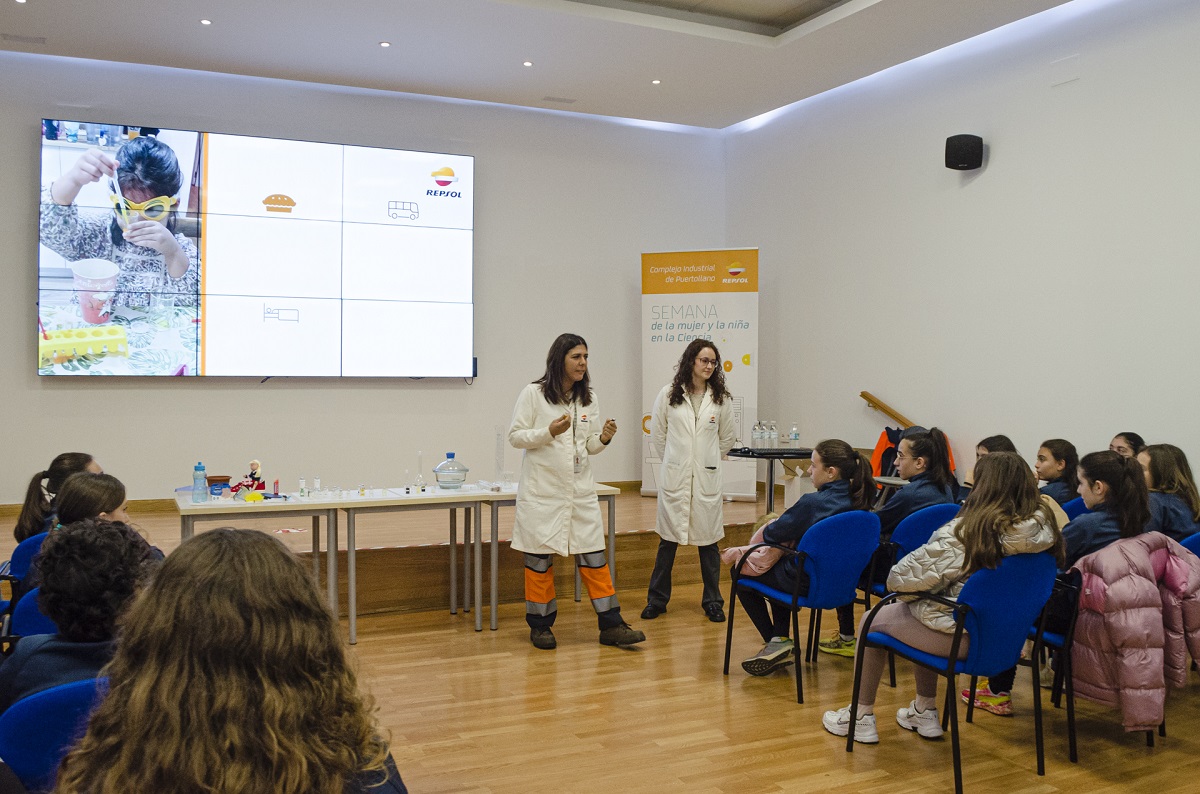 Repsol Impulsa la Pasión por la Ciencia en Más de 500 Escolares Durante el Día de la Niña en la Ciencia 3