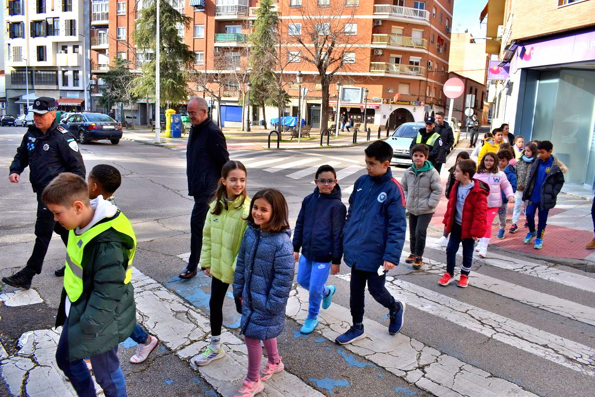 Estudiantes del Colegio David Jiménez Avendaño Aplican Conocimientos en Educación Vial 3