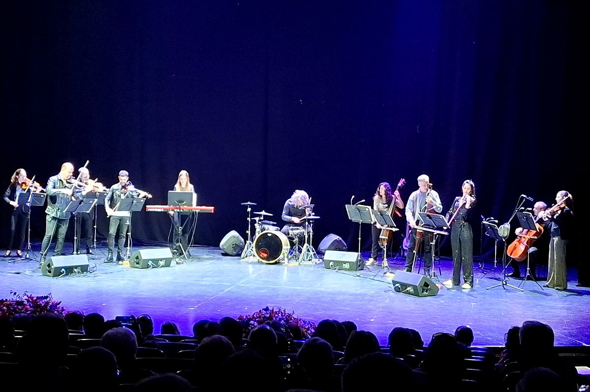 Encuentro sinfónico: La Orquesta de Cámara de Toulouse y Carlos Vizcaíno deslumbran con clásicos de pop inglés 4