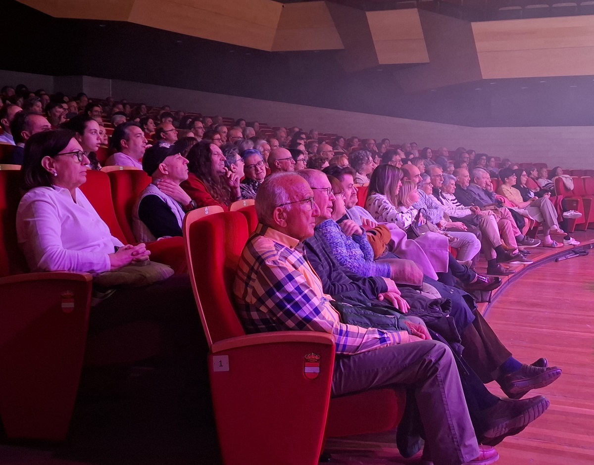 Encuentro sinfónico: La Orquesta de Cámara de Toulouse y Carlos Vizcaíno deslumbran con clásicos de pop inglés 5