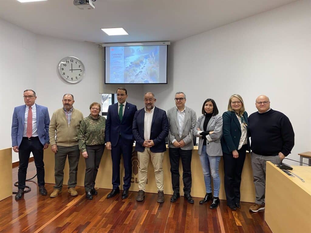 Una marcha en Albacete dará 10 millones de pasos y recaudará 3.000 euros para reparar el restaurante 'El Búho de Letur'