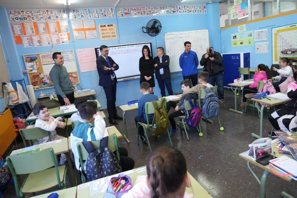 C-LM amplía la convocatoria para proyectos escolares basados en comunidades de aprendizaje para llegar a 311 centros