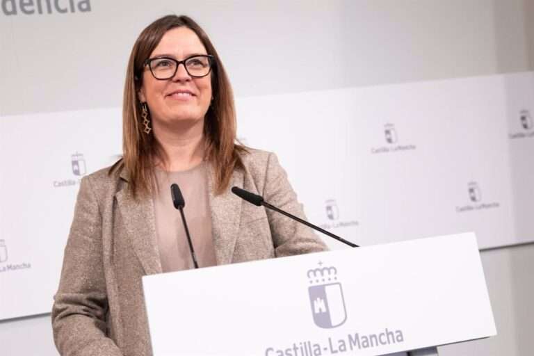 Castilla-La Mancha renueva los descuentos del 50 por ciento para el transporte público dirigidos a personas jóvenes