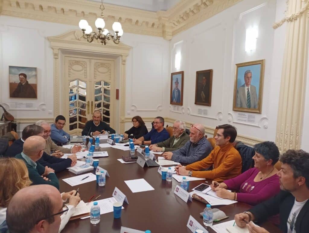 El Instituto de Estudios Albacetenses celebra la primera reunión de su Comisión Permanente