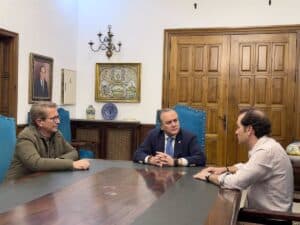 El alcalde de Talavera pide a Sánchez que no cierre la central de Almaraz porque podría ser un "mazazo" para la ciudad