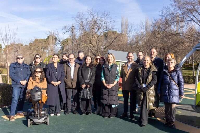 Guadalajara estrena su primera área de juegos infantiles completamente inclusiva en el Parque de Adoratrices