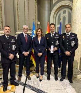 La Policía Local de Albacete recibe la Cruz al Mérito Policial de Valencia por su intervención en la dana