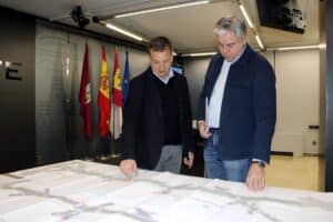 Serrano destaca que la remodelación de la Avenida Arquitecto Julio Carrilero mejorará su movilidad y seguridad