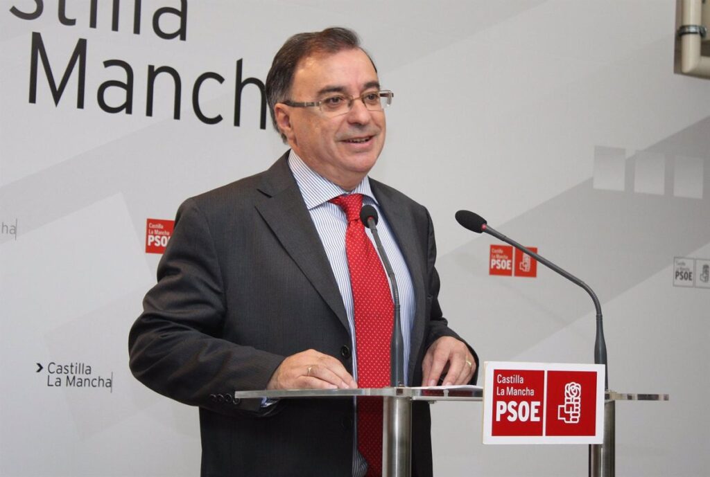 Mora (PSOE) anuncia que deja la política por causas personales y pide a los partidos trabajar por la ciudadanía