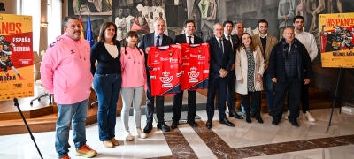 Valverde Resalta el Profundo Arraigo del Balonmano en la Provincia en la Presentación del Encuentro Hispanos-Serbia