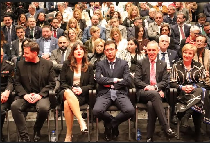 La Gala de la Federación de Empresarios de Puertollano Destaca por el Reconocimiento del Alcalde a la Contribución Empresarial 4 La Gala de la Federación de Empresarios de Puertollano Destaca por el Reconocimiento del Alcalde a la Contribución Empresarial 4