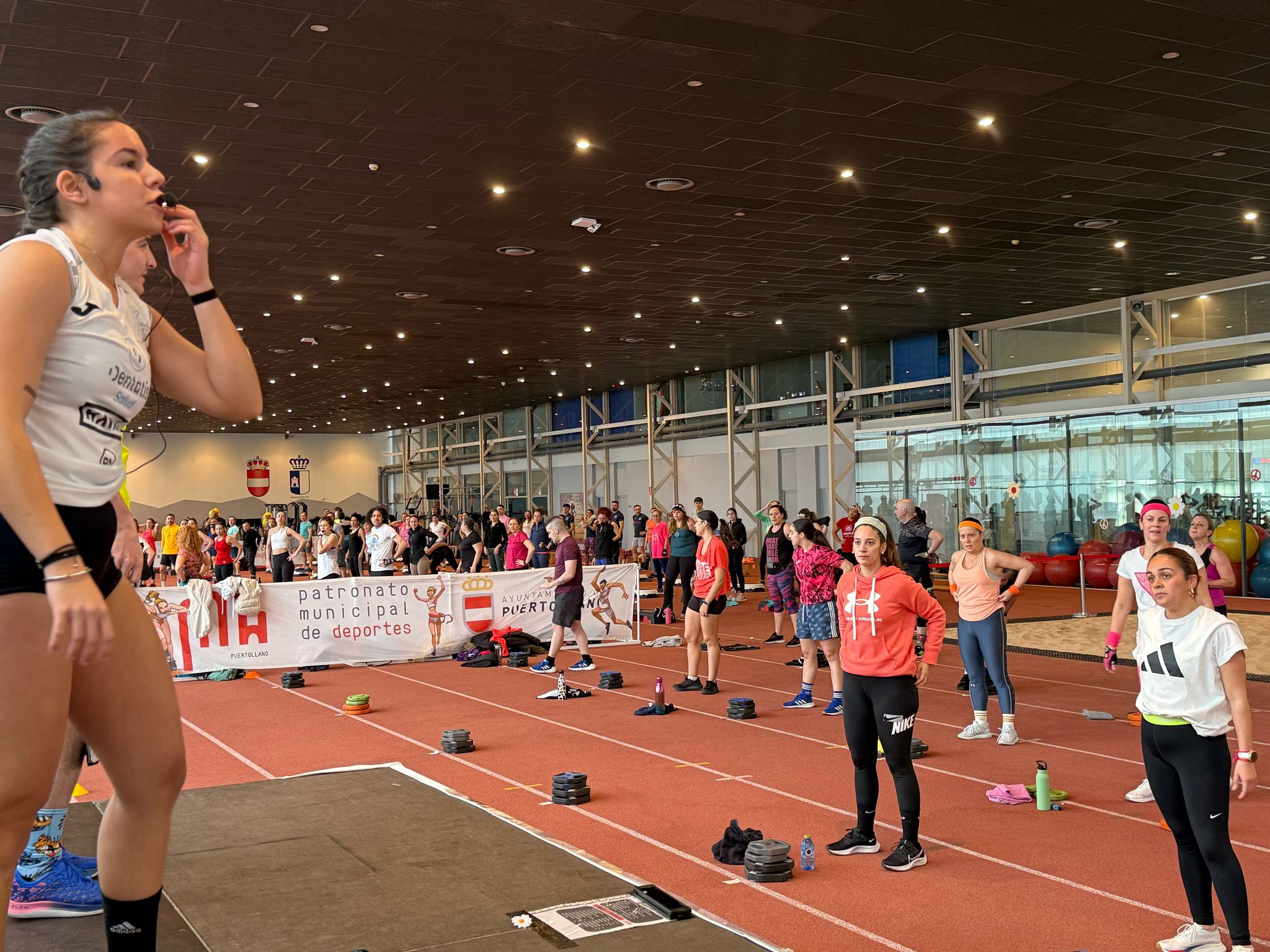 La Máster Class 'Fit Flower Power' marca el inicio deportivo de la primavera en Puertollano 1