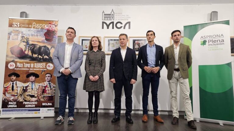 Asprona presenta su 53 corrida de Albacete que contará con los toreros Paco Ureña, Fernando Adrián y Molina