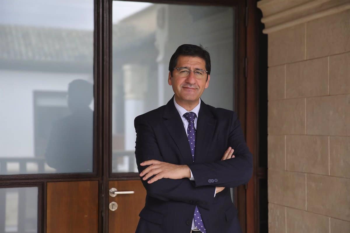 C-LM reclama una "respuesta contundente" de la UE ante los aranceles de Trump y pide ayuda para buscar nuevos mercados