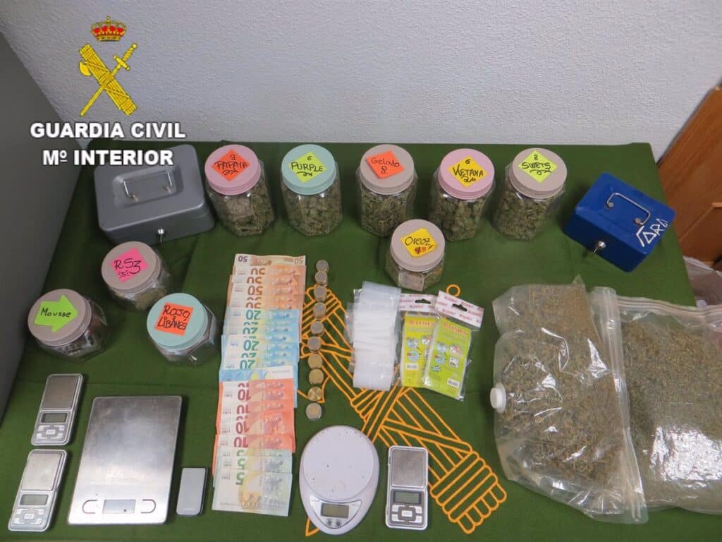 Desarticulado un punto de venta de droga en una asociación cannábica en Tarancón y detenidas dos mujeres