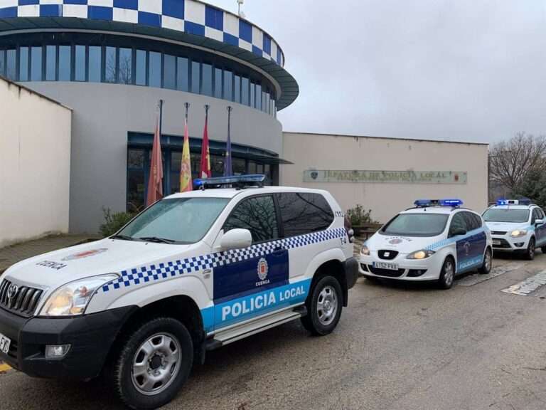Dos policías resultan heridos tras forcejear con el presunto autor de un robo en una vivienda de Cuenca