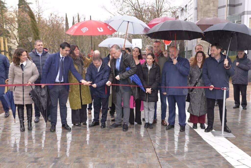 El Campus de la UCLM en Ciudad Real se abre a la ciudadanía tras la remodelación integral de la avenida Camilo José Cela