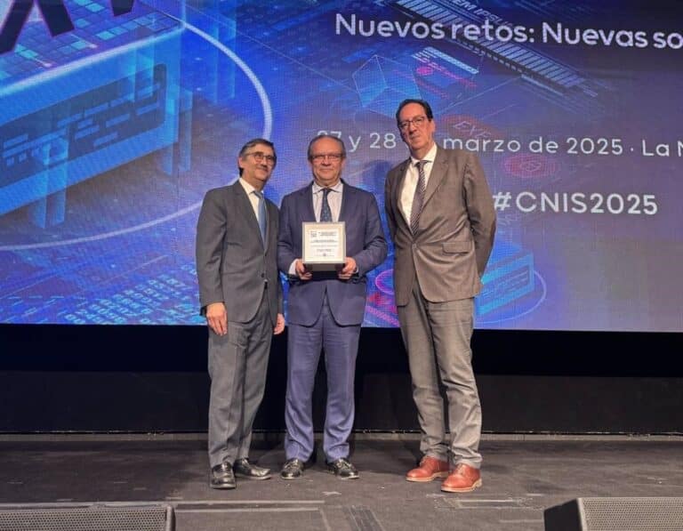 Gobierno C-LM es galardonado en los premios CNIS 2025 por su proyecto de innovación en la gestión y control del gasto