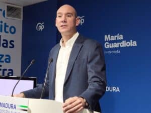 El PP enmarca la reunión entre Guardiola y Page en la búsqueda de "alianzas" ante la "dejadez" del Gobierno de Sánchez