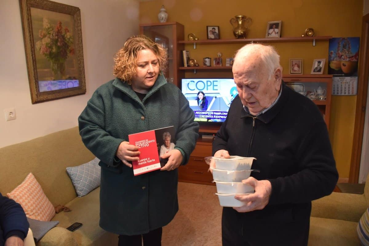 El programa de 'Tu Comida en Casa' para mayores aumenta un 10% los usuarios de La Alcarria conquense en el último año