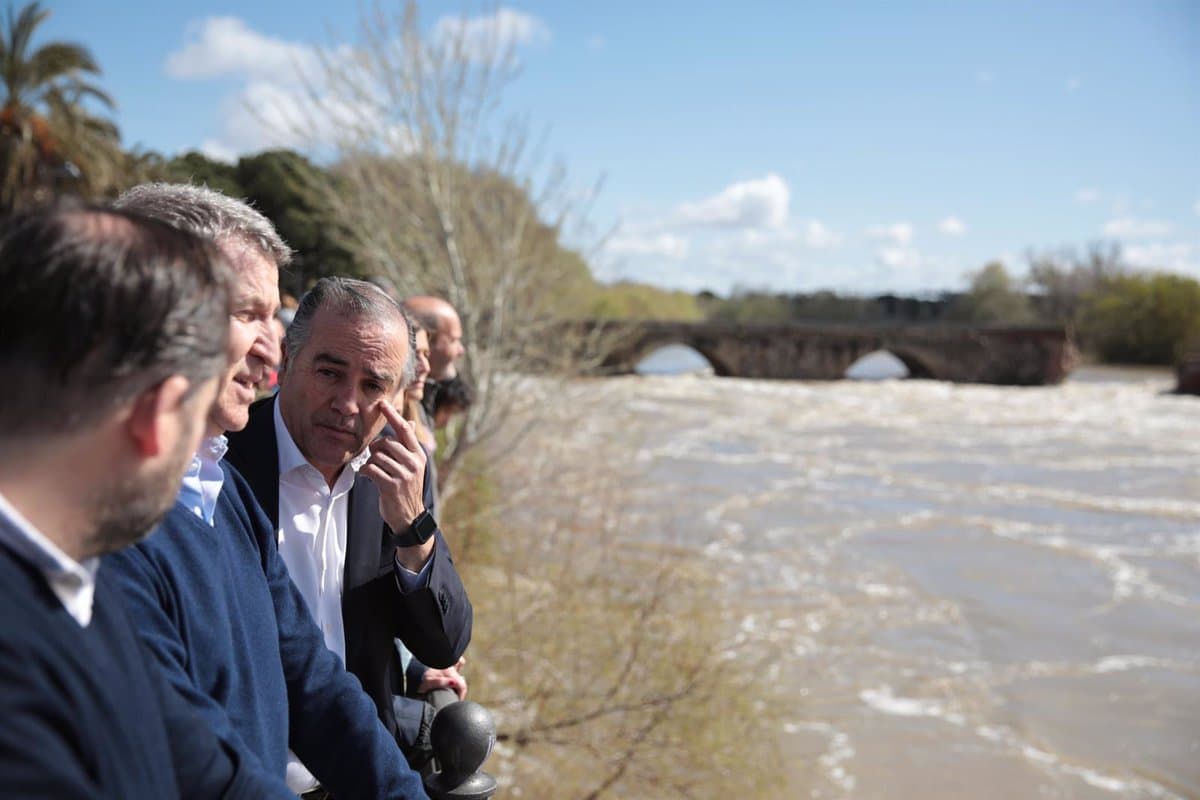 Feijóo reclama un Plan Nacional del Agua huyendo de planteamientos ideológicos: "Debemos evitar la pérdida de vidas"