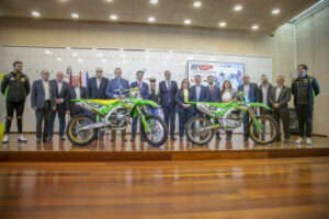 Fernández Destaca el Apoyo de la Diputación al Campo de Montiel en el Lanzamiento del Campeonato Mundial de Motocross en Cózar