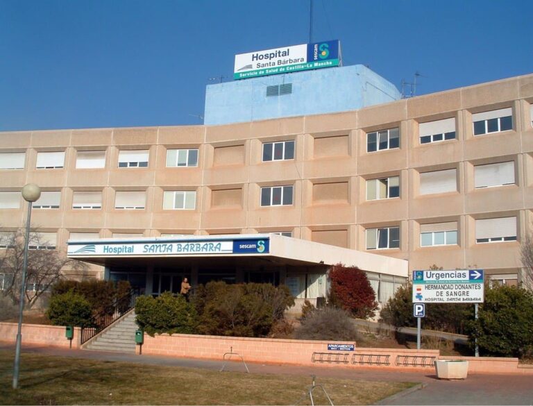 Hospitalizada una mujer herida por un arma blanca en Puertollano