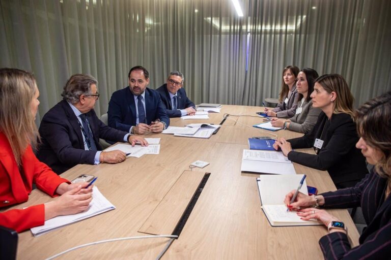 PP C-LM traslada en Bruselas la problemática de la prohibición de la caza en el Parque Nacional de Cabañeros