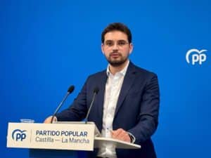 PP lamenta que Page "monte en cólera" por el reparto "arbitrario" de menores migrantes pero mantenga su apoyo a Sánchez