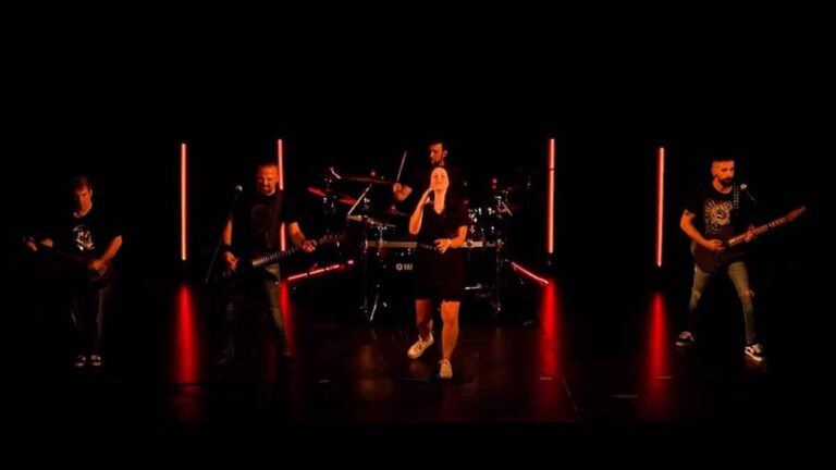 Reloading publica el día 21 su primer disco 'Never too late' en el que conjuga el lado positivo y el negativo de la vida