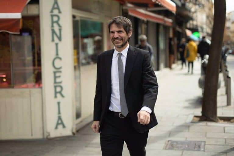 Urtasun visitará el próximo lunes en Toledo la Puerta de Bisagra y parte de la muralla de la ciudad