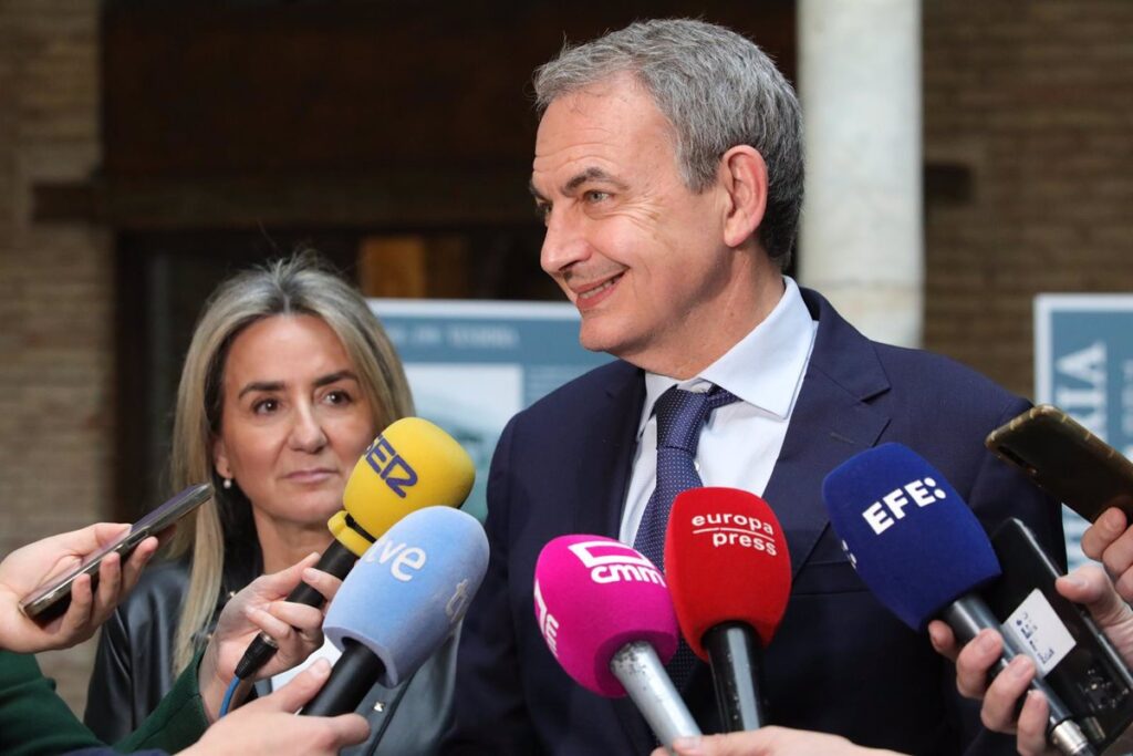 Zapatero celebra el acuerdo de la UE en materia de defensa y anima al "rearme político" ante la situación internacional