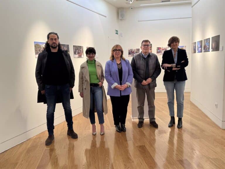 Inaugurada en Albacete la exposición 'Escenarios Efímeros' en la Casa Perona hasta el 12 de abril
