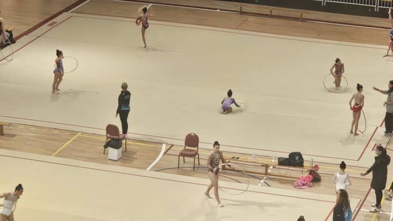 Cerca de 2.000 gimnastas de rítmica participan estos días en Guadalajara el Campeonato Nacional Base Individual
