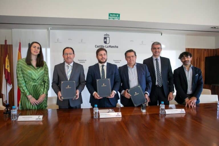 Cobisa y Argés seguirán contando con servicio Astra con Toledo añadiendo una nueva parada en la UCLM