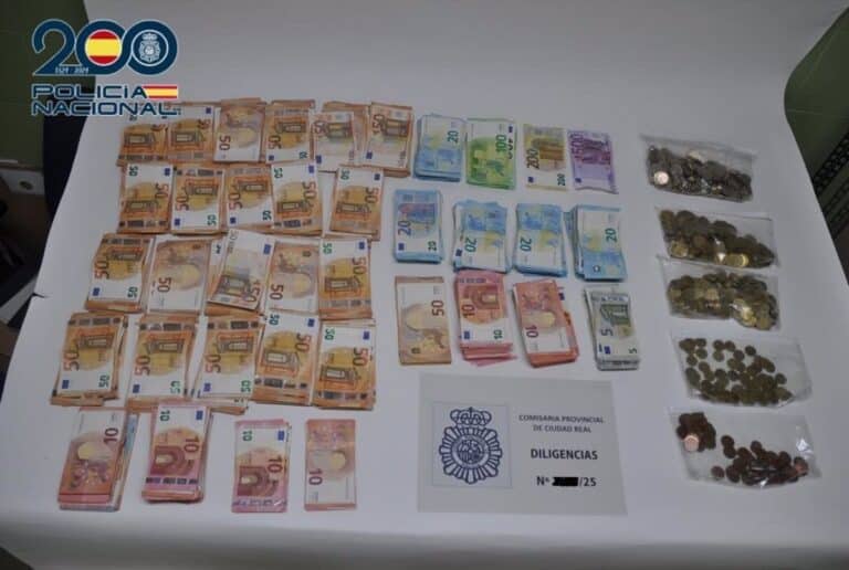 Detenido un empleado en Ciudad Real por robar 33.500 euros de la caja fuerte del negocio en el que trabajaba